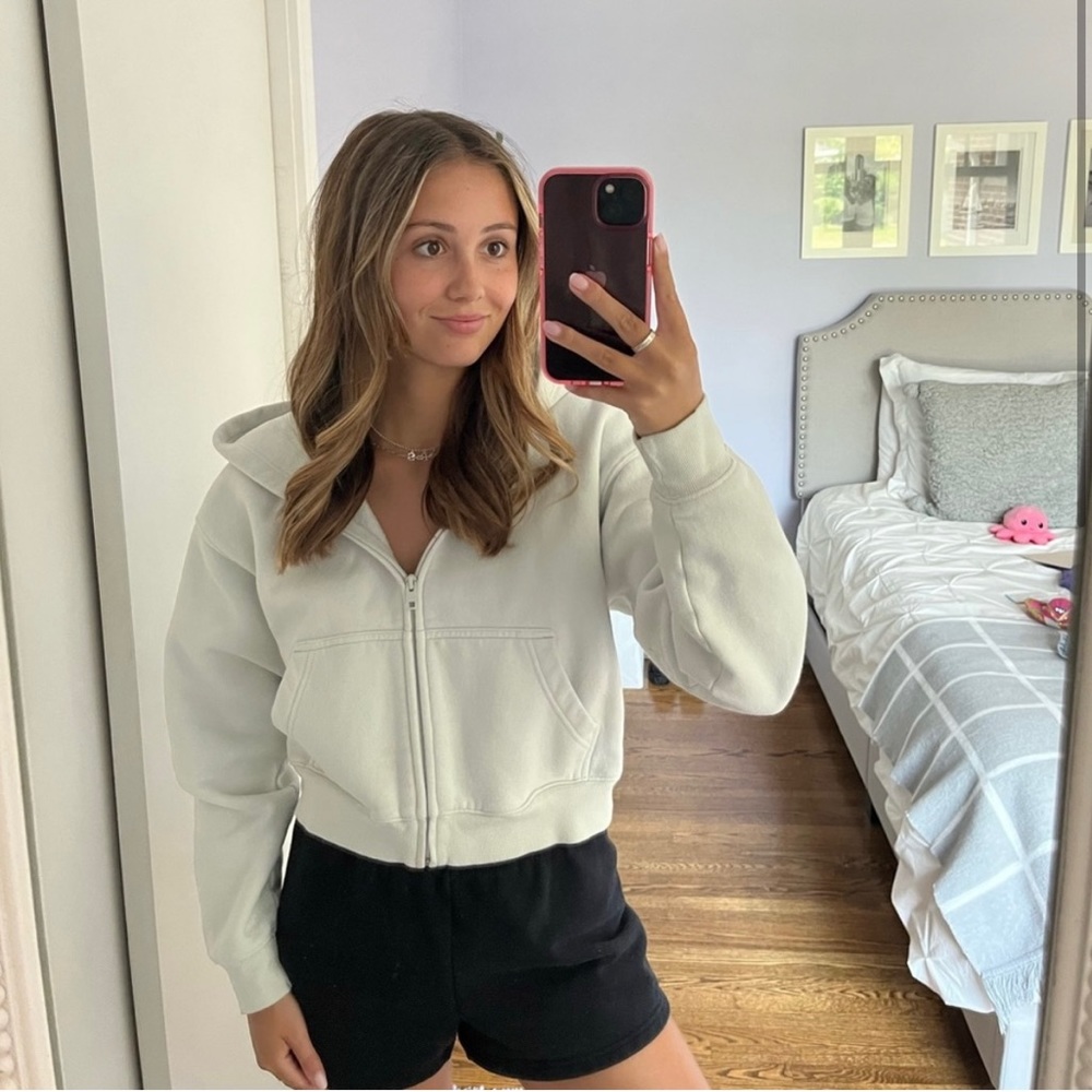 TNA Boxy Zip up